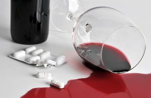 Есть ли совместимость активных веществ алкоголя и антибиотиков Взаимодействие активных веществ антибиотиков и алкоголя