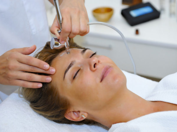 Шрамы от ветрянки: как избавиться от следов от оспы на лице и теле