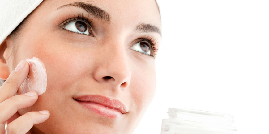 Как отбелить лицо в домашних условиях