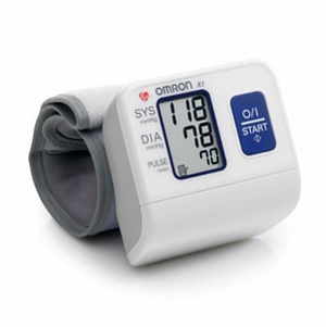 Как использовать тонометр на запястье Применение прибора тонометр