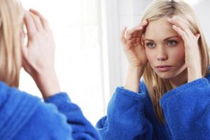 Как снять отек с лица Чем можно снять отеки на лице