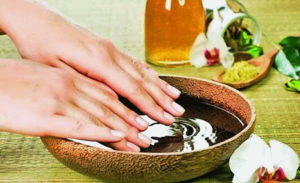 Народные средства Существует много рецептов ванночек для рук при гипергидрозе