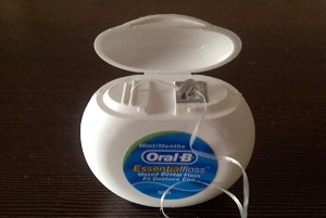 Oral B Essensial floss